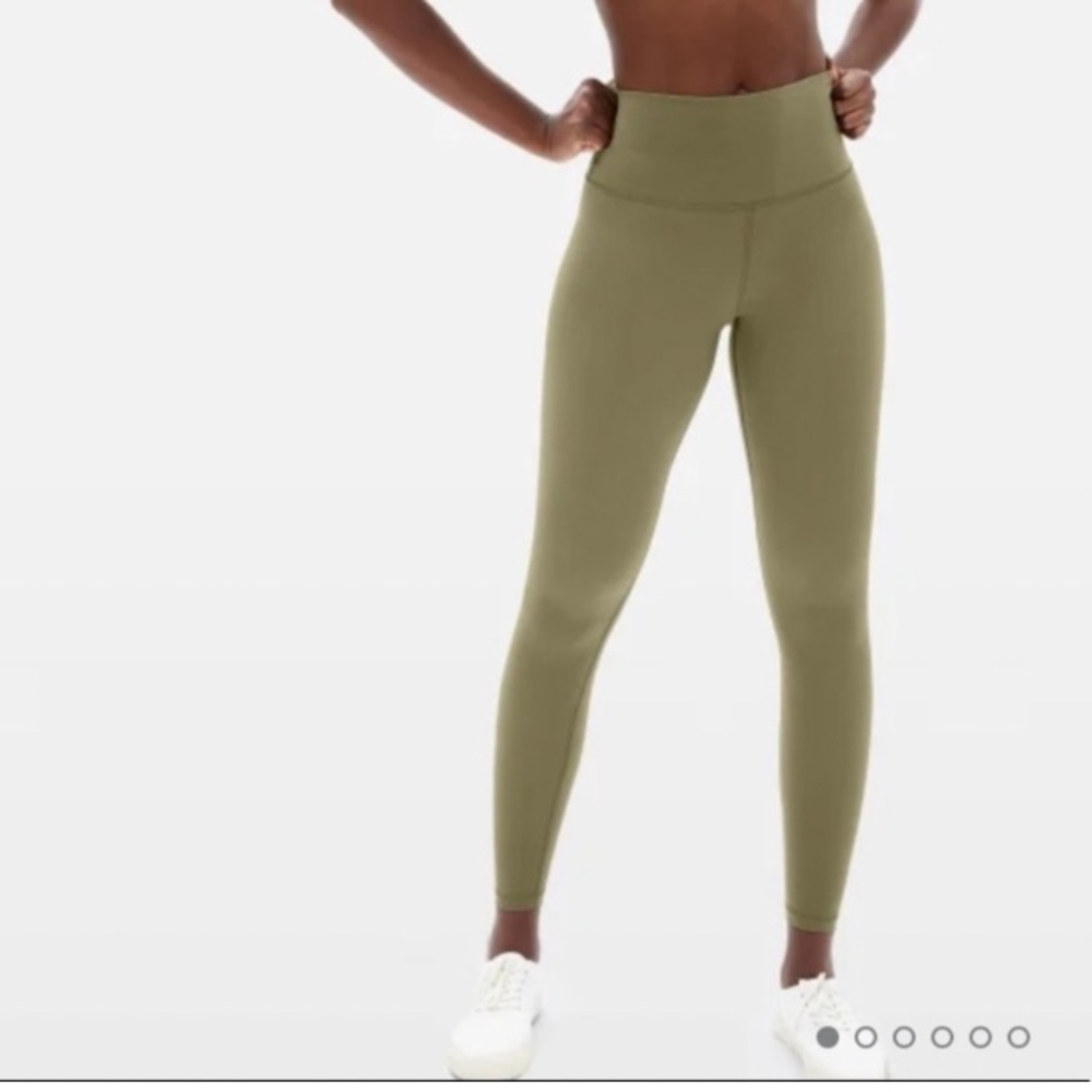 Everlane performance leggings